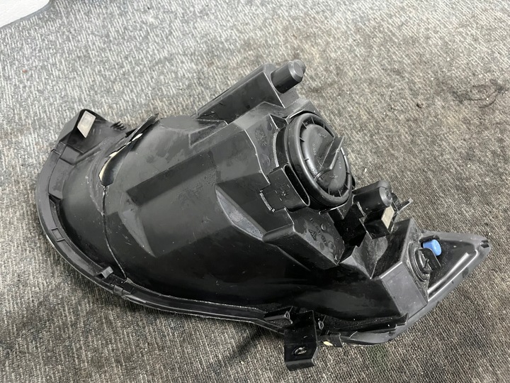 фото №13, Mitsubishi colt vi vii рестайлінг z30 2010r лампа фара права праві перед