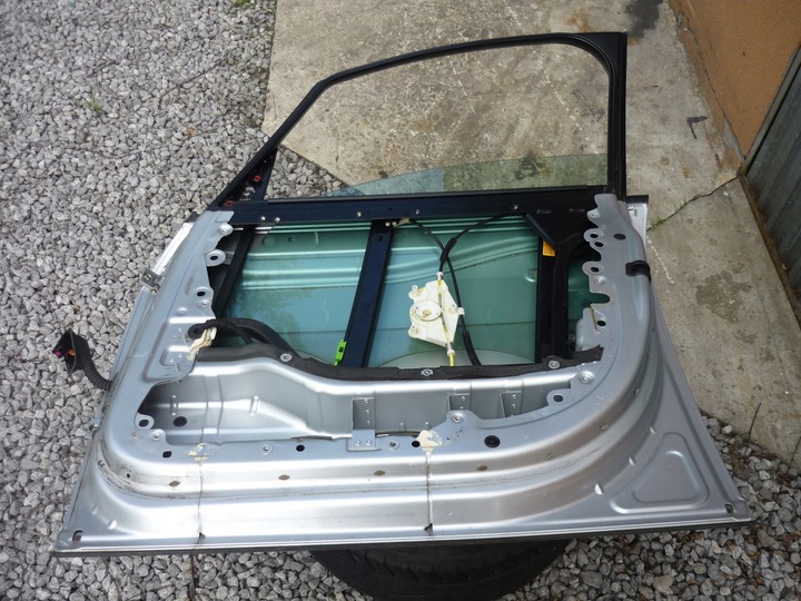 фото №13, Дверь правые перед audi a2 ly7w bez покраска красивый