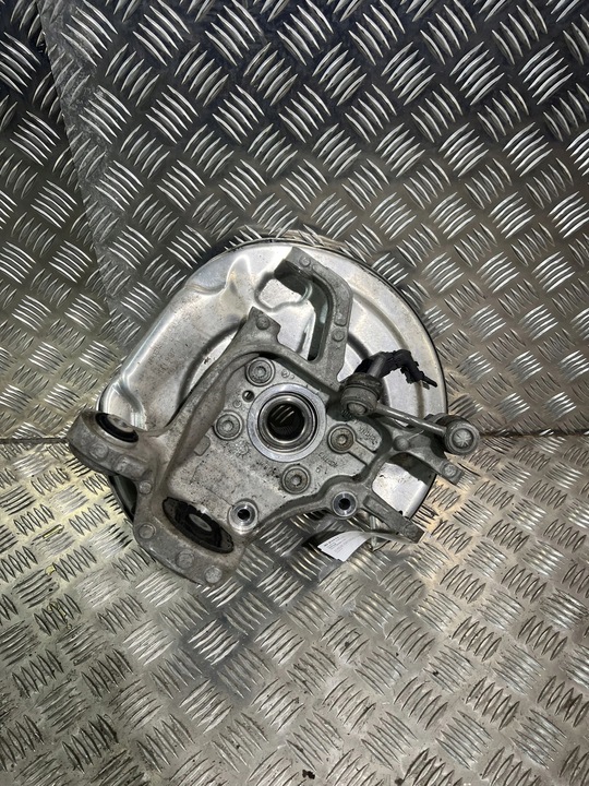 фото №8, Volvo xc90 2018 ступиця колеса заднього