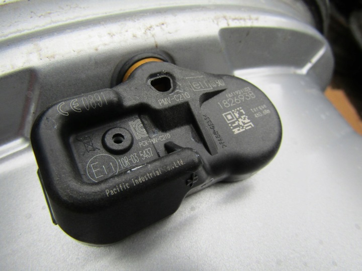 фото №16, 4x диски 16 диски toyota auris corolla verso avensis rav4 + датчики tpms