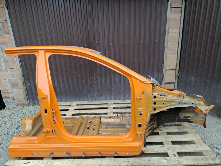 фото №1, Чверть права крило праві перед mg 4 mg-4 5nfz лонжерон поріг стійка