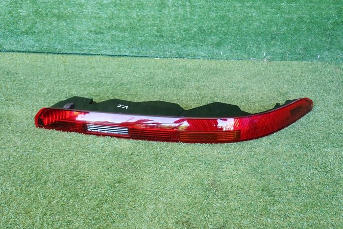фото №1, Audi q7 15- лампа права w бампер задній