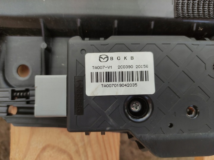 фото №7, Mazda cx-30 люк солнечный панорама крыша стеклянный стекло