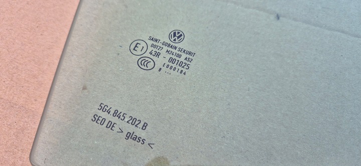 фото №2, Скло двері права перед volkswagen golf vii