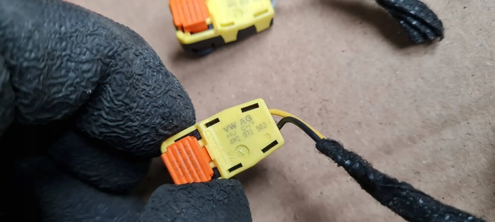 фото №5, A5 8w штекер роз'єм подушка безпеки 4m1972562 a4 b9 8w q7 q5