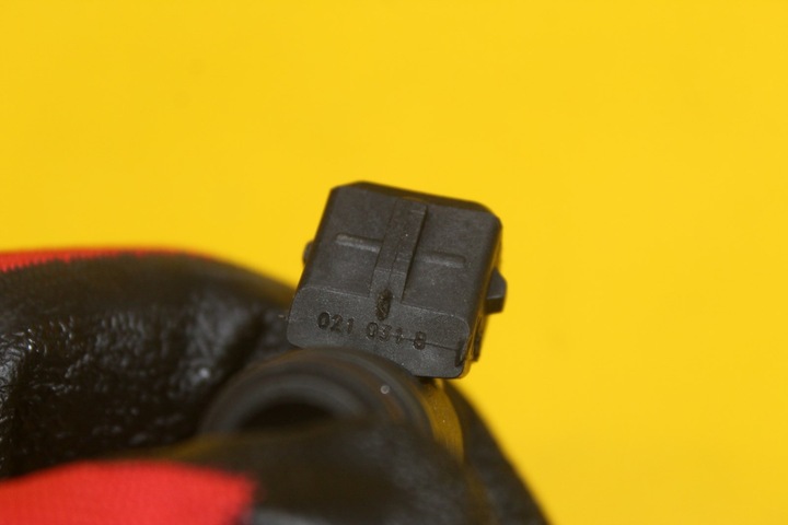 фото №6, Инжектор топлива iwp 076 t4 2.5 b 021031b