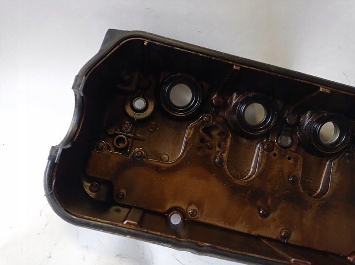 фото №9, Крышка клапанов honda civic vi 1.4 16v d14a3