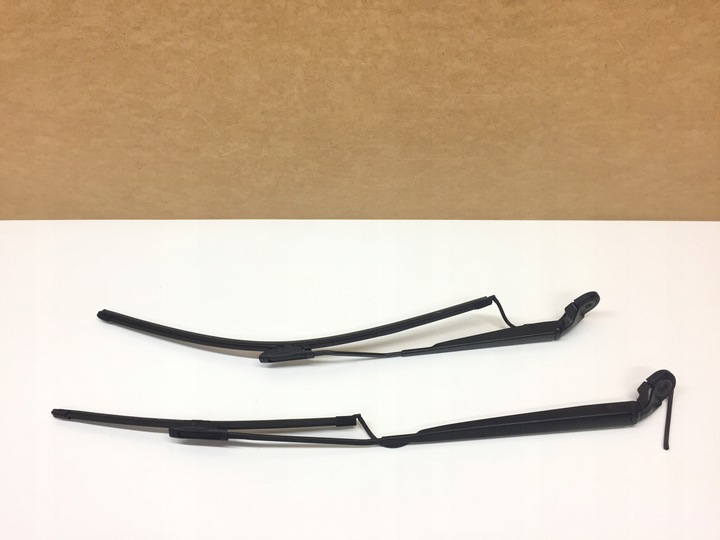 фото №1, Citroen c4 cactus рестайлинг рычаги дворники kpl