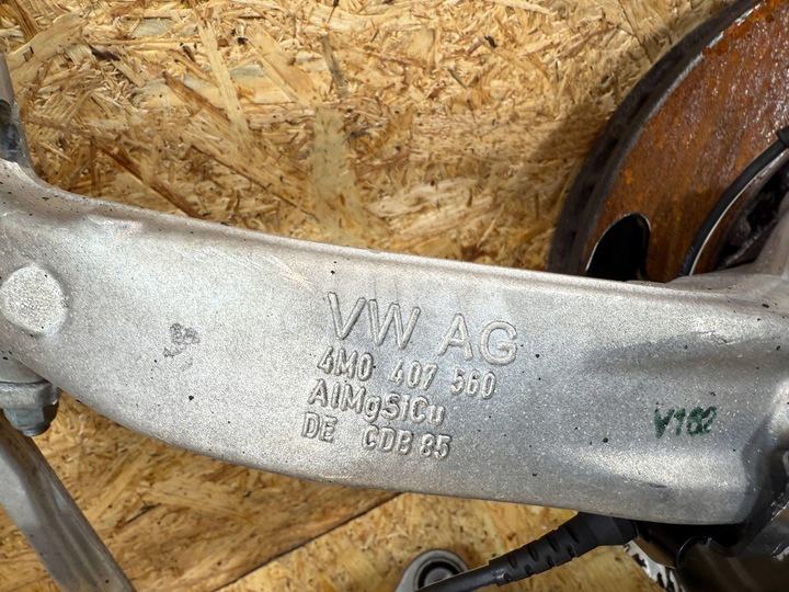 фото №12, Підвішування амортизатор важіль поворотна опора праві перед audi q7 ii 4m 2015-