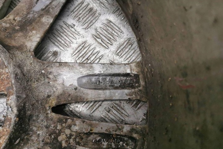фото №9, Комплект диск audi q7 4l 4l0801025 3.6l бензин 2007