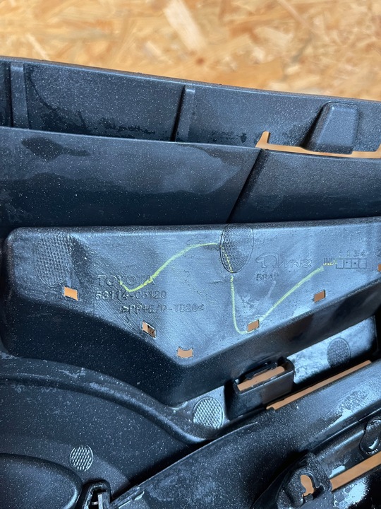 фото №10, Toyota avensis t27 t29 решітка радіатора решітка бампера 53114-05120