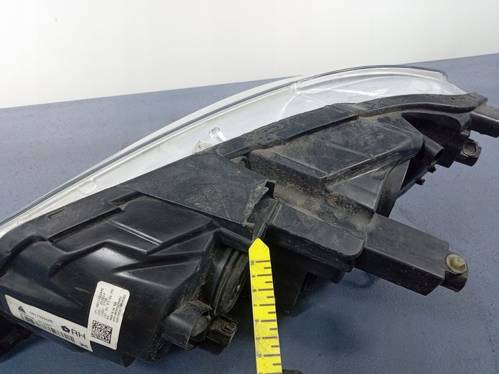 фото №6, Voyager v 07- фара правий ксенон 05113334ae