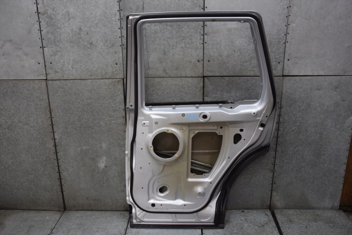 фото №8, Land rover freelander ii двері праві зад молдинг