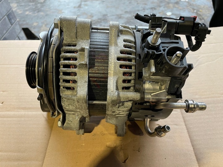 фото №9, Bmw 5 g30 g31 g01 g32 2.0d генератор 8490538