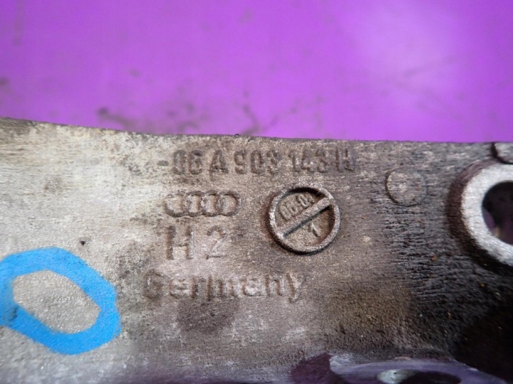 фото №7, Audi a3 8l 96-00 1,6 кронштейн генератора 06a903143h