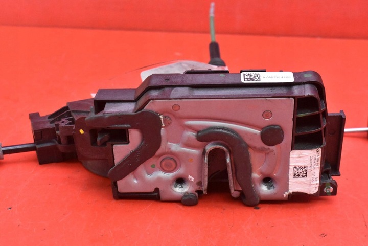 фото №5, Замок двері лівий зад задній a0997304100 mercedes c-klasa w205 14-21