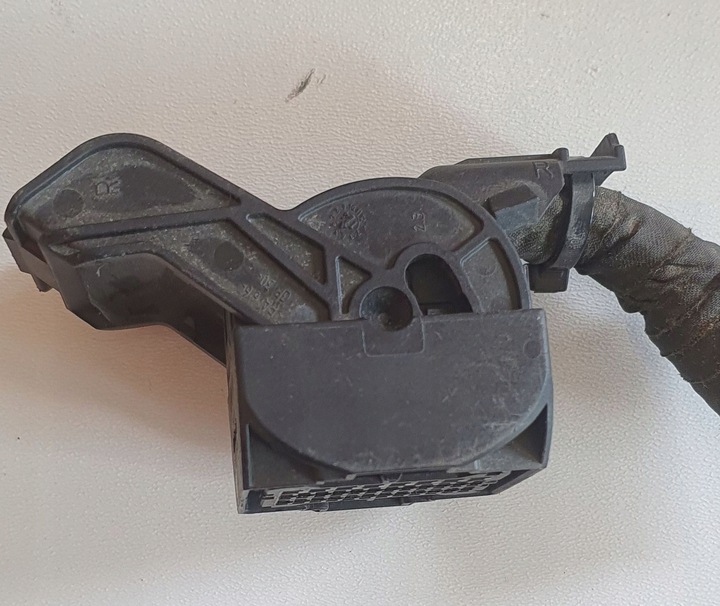 фото №9, Штекер комп'ютера контролера bosch me 17.3.0 magnetimarelli 9gf 1928405217