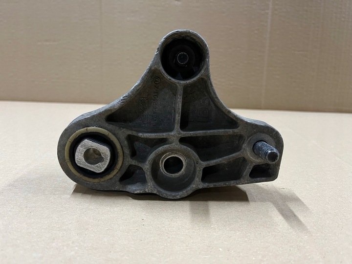 фото №4, Ford focus mk3 1.0 eco лапи кронштейн коробки коробки передач