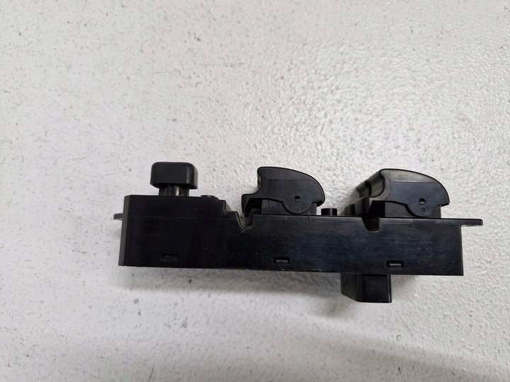 фото №6, Mitsubishi l200 iv 4 переключатель панель стекло левый перед mr587952