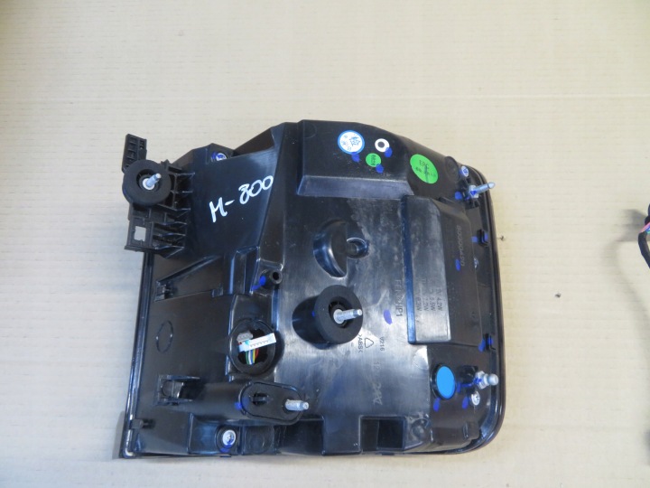 фото №11, Volvo ex30 ex 30 фара зад задняя правая 80000420