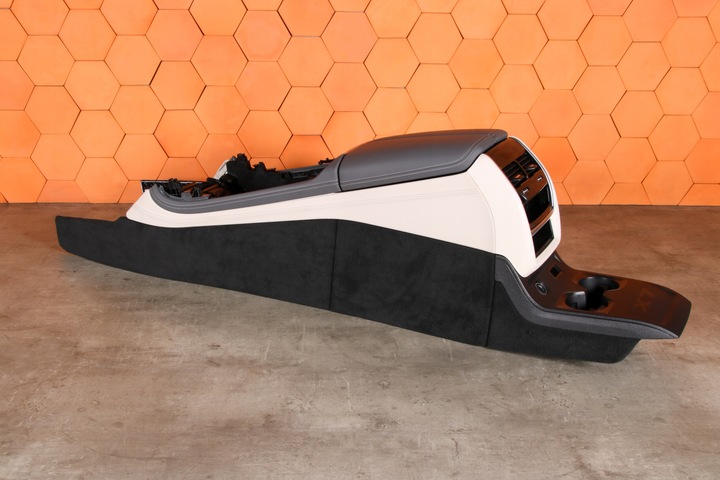 фото №7, Bmw x7 g07 туннель средний консоль подлокотник elfenbeinweiss atlas серый