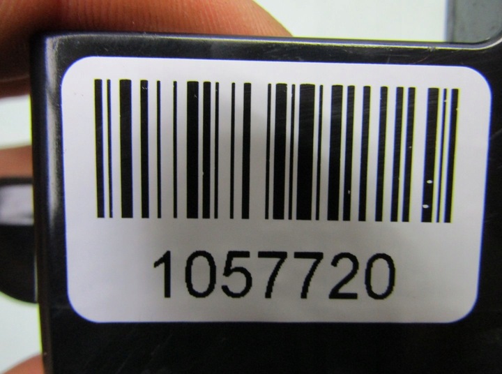 фото №8, Leaf ii 20r ползун бампера правый зад задний верхний держатель 852285sh0a