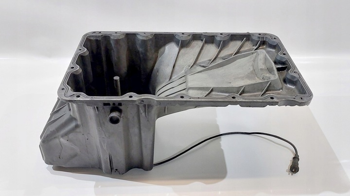 фото №1, Поддон масла масляная mercedes atego axor a9040103813