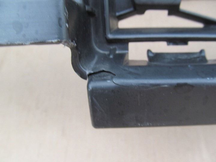 фото №8, Renault zoe рестайлинг средняя решётка бампера