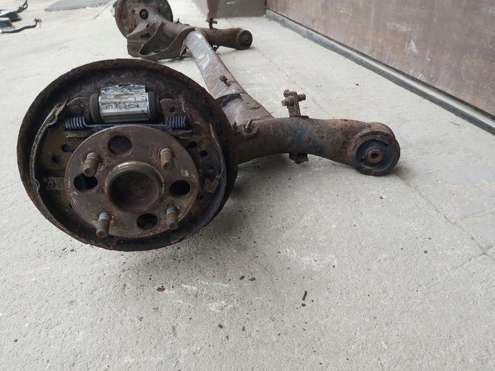 фото №5, Toyota yaris ii iii балка підвішування зад барабани