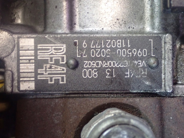 фото №13, Mazda 323f bj 00-03 рестайлинг 2.0 d 101km насос впрыскивающий rf4f13800