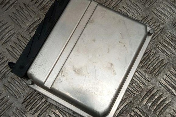 фото №1, Комп'ютер двигуна ecu volvo s60 i 0281010319 2.4l дизель 2001