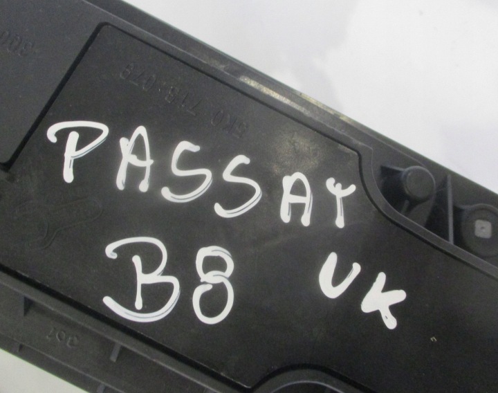фото №14, Домкрат ручка ручник  трос зміни коробка передач автомат vw passat b8 2.0 tdi