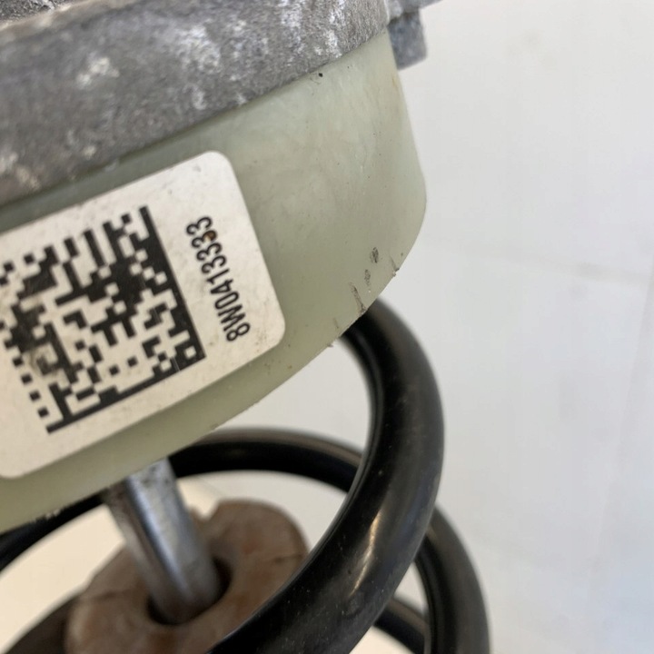 фото №14, Поворотный кулак перед левая подвешивание рычаги амортизатор audi a4 b9 8w 2.0 16r