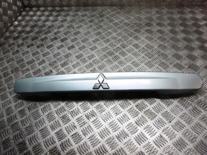 фото №1, Накладка кришки багажника mitsubishi space star 1.6 16v mr245529