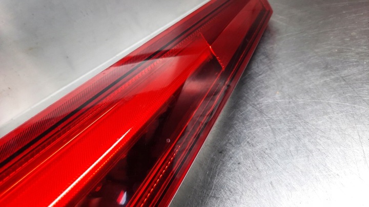 фото №3, Лампа зад задня ліва 32293876 volvo v90 пошкоджені кронштейни