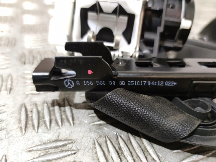 фото №9, Pas безпеки передній праве mercedes-benz gle w166 34082972j 3.0l