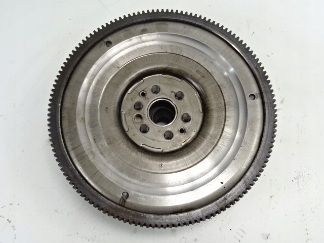 фото №10, Колесо двухмассовый kpl. ford focus mk3 1.6eb