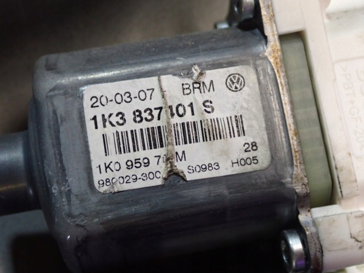 фото №7, Vw golf v hb 3d 03-09 підйомник вікна ліві перед 1k0959793j 1k3837401s
