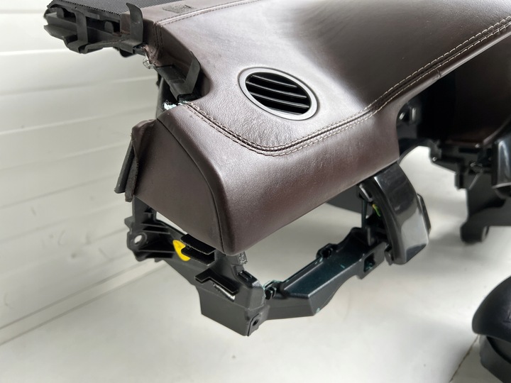 фото №9, Панель консоль подушка безопасности ремни mercedes ml w166 designo