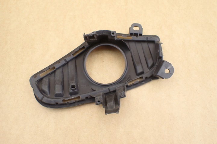 фото №11, Toyota rav4 v 19- рамка решітка галоген права 5212742190 oem номер