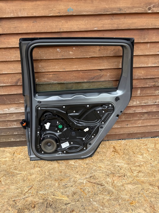 фото №8, Vw passat b6 06r универсал дверь правые зад комплектные