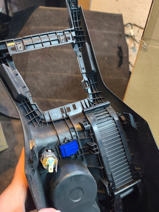 фото №9, Octavia ii 1z 04-08 тунель середній підлокітник beż