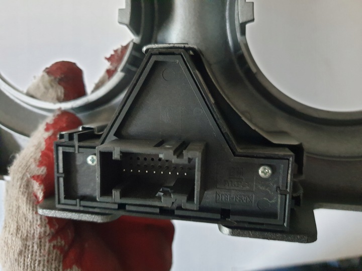 фото №8, Рамка средняя кнопка света аварийных opel corsa d 13204955