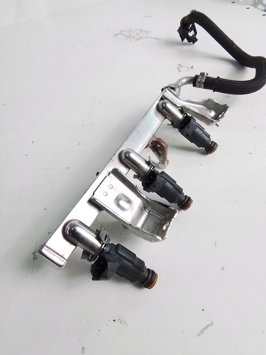 фото №1, M422 планка впрыскивающий форсунки opel corsa f 1.2 9832159980