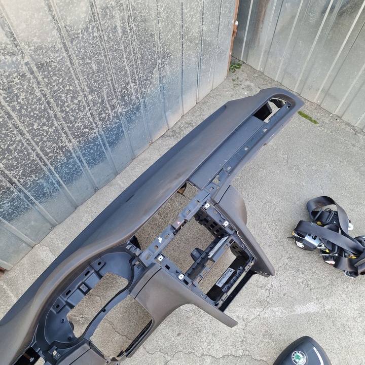 фото №4, Панель консоль ремені kpl. superb ii