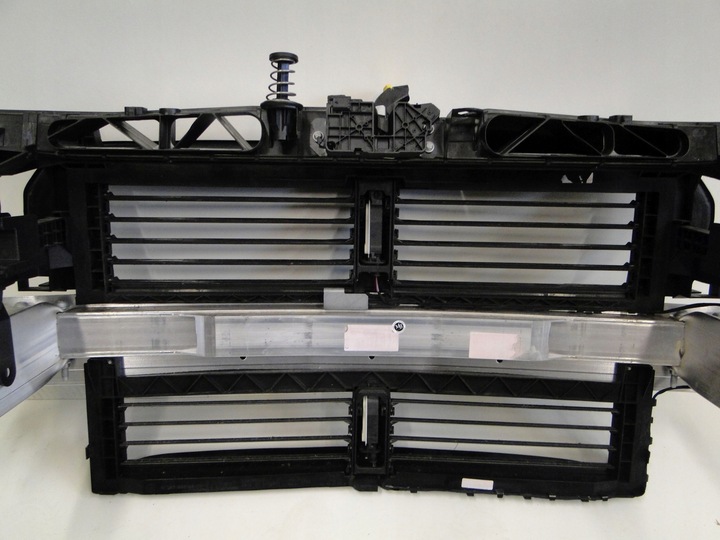 фото №12, Mercedes pas переднее усилитель балка зона жалюзи замок glb x247 247