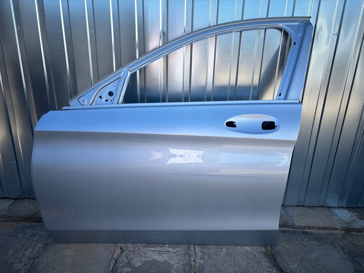 фото №1, Дверь левая передние mercedes c класс w205 a205 a2057220110