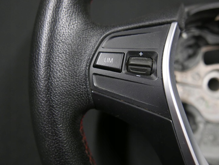фото №8, Bmw f20 f30 руль sport красная nić