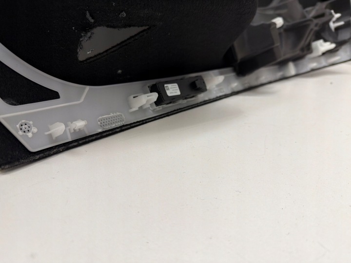 фото №10, 2025 tesla модель y element оббивка багажника 162220500c