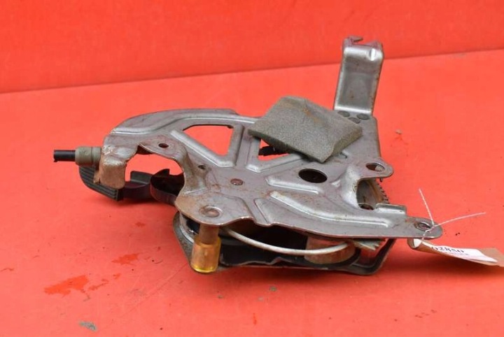 фото №5, Ручник  педаль тормоза ручного 04683909ad chrysler pacifica 1 i 03-08